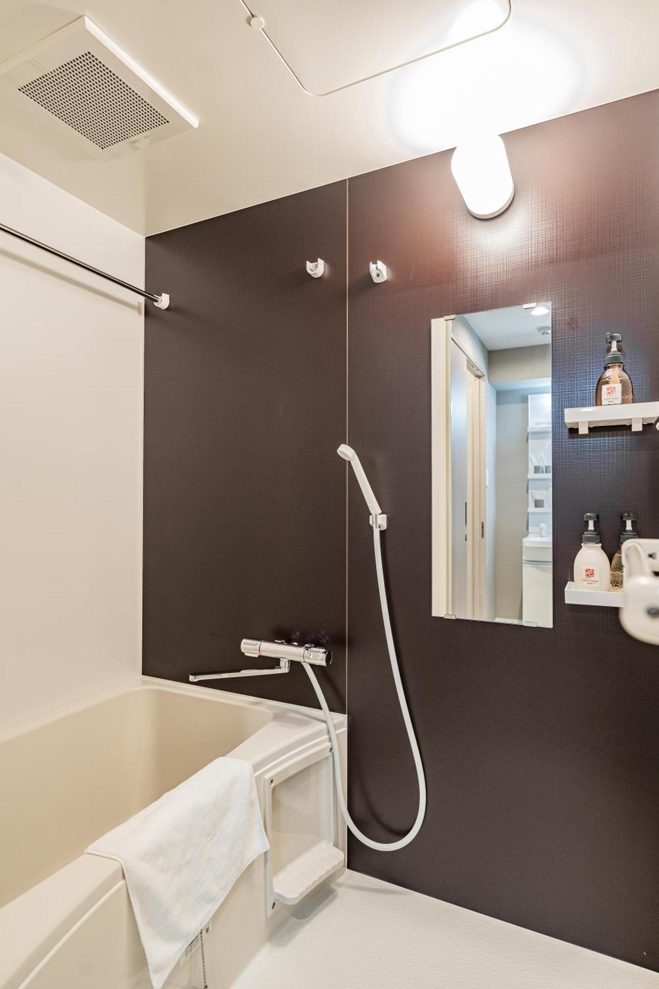 Apartment Hotel 11 Umeda Kamiyama أوساكا المظهر الخارجي الصورة